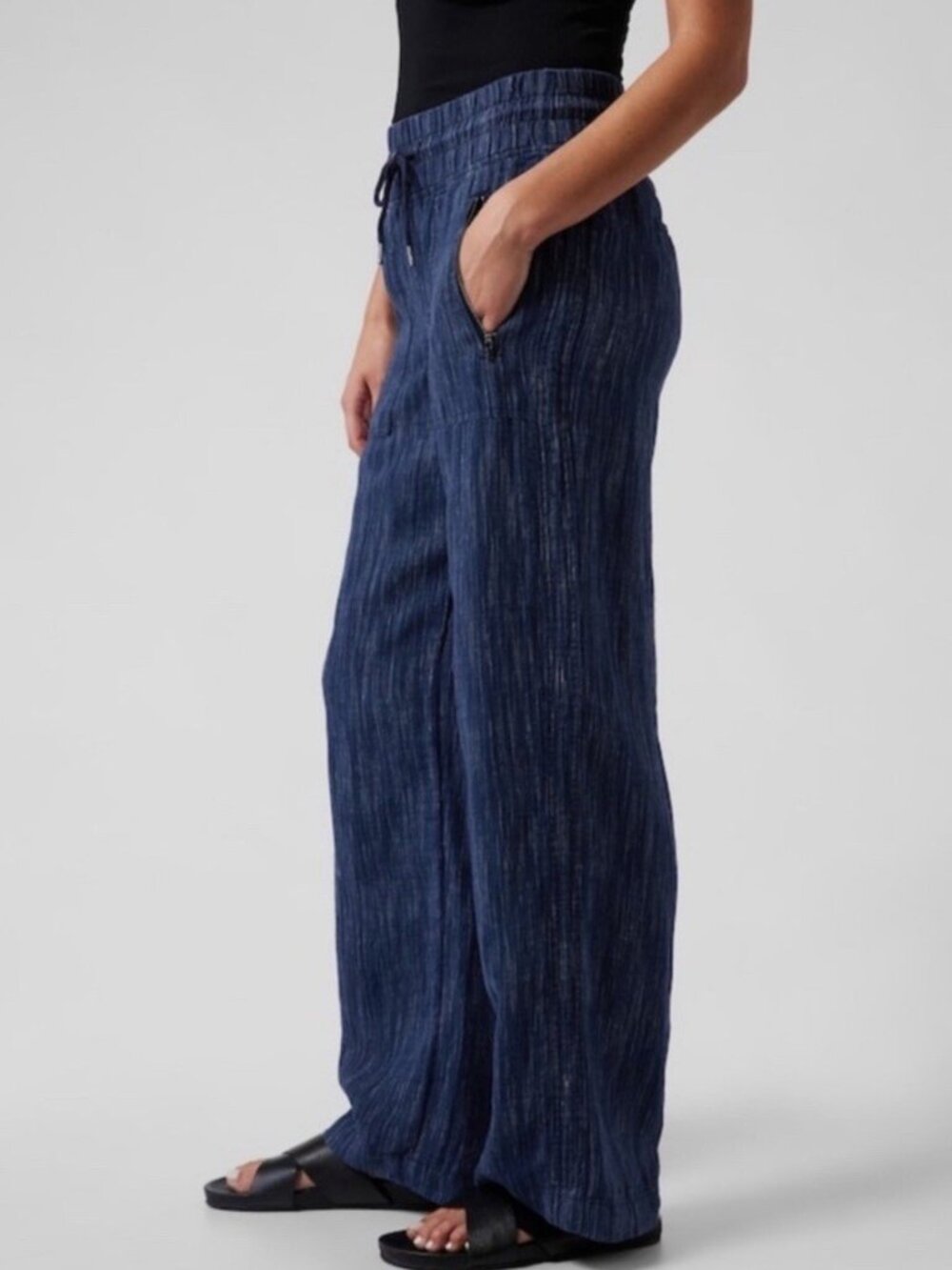 ATHLETA Petitie 10P Navy Blue Cabo Linen Wide Leg Pants Zip Pockets Drawstring